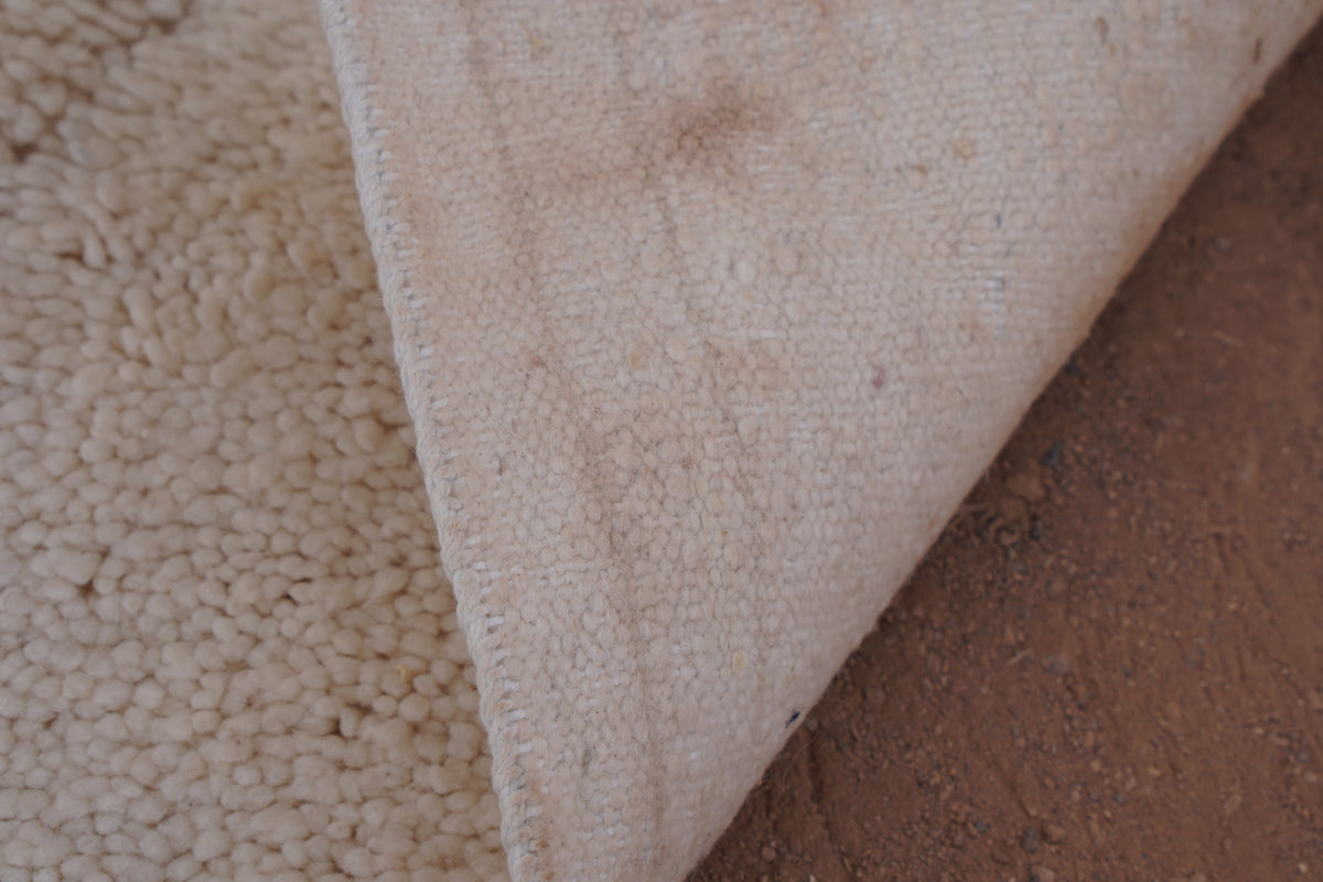 CARVED BENI OURAIN MOROCCAN RUG- HANDWOVEN IVOORY BERBER WOOL RUG