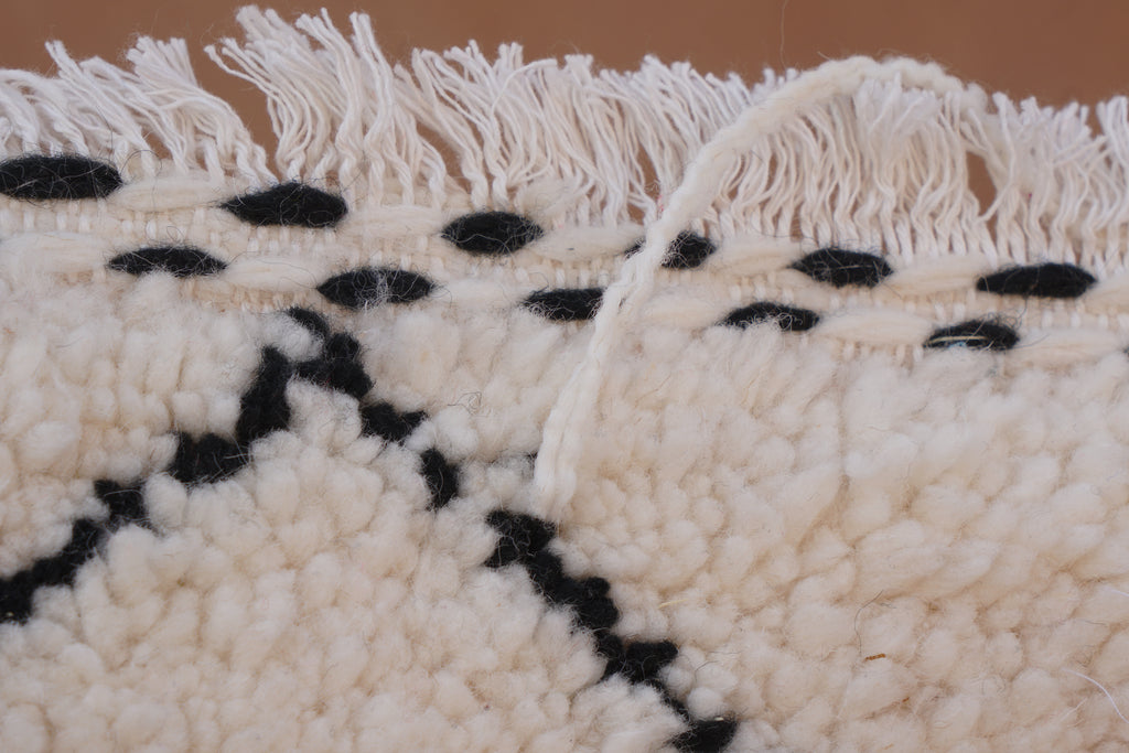 GEOEOMETRIC BENI OURAIN RUG - HANDWOVEN BERBER WOOL CARPET
