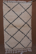 GEOEOMETRIC BENI OURAIN RUG - HANDWOVEN BERBER WOOL CARPET