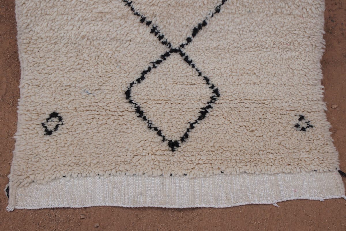 BENI OURAIN RUNNER RUG- HANDWOVEN MOROCCAN WOOL BERBER CARPET
