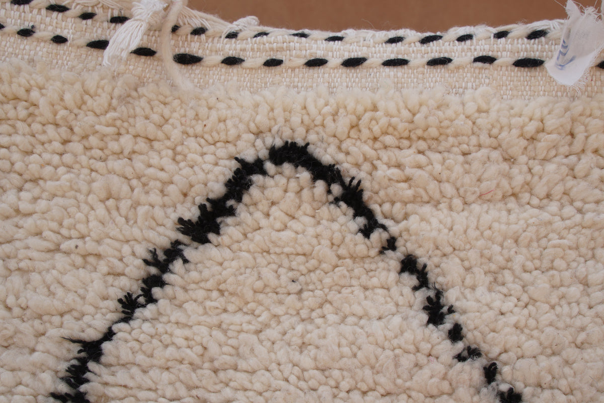 BENI OURAIN RUNNER RUG- HANDWOVEN MOROCCAN WOOL BERBER CARPET