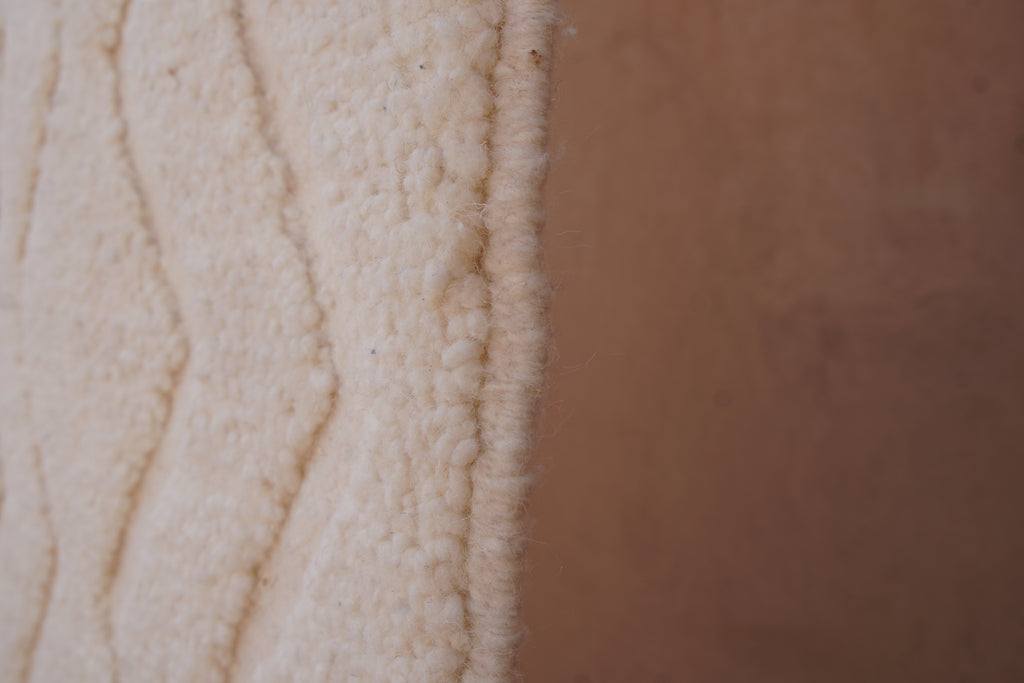 BENI OURAIN MOROCCAN RUG - MINIMAL DIAMOND BEIGE WOOL RUG