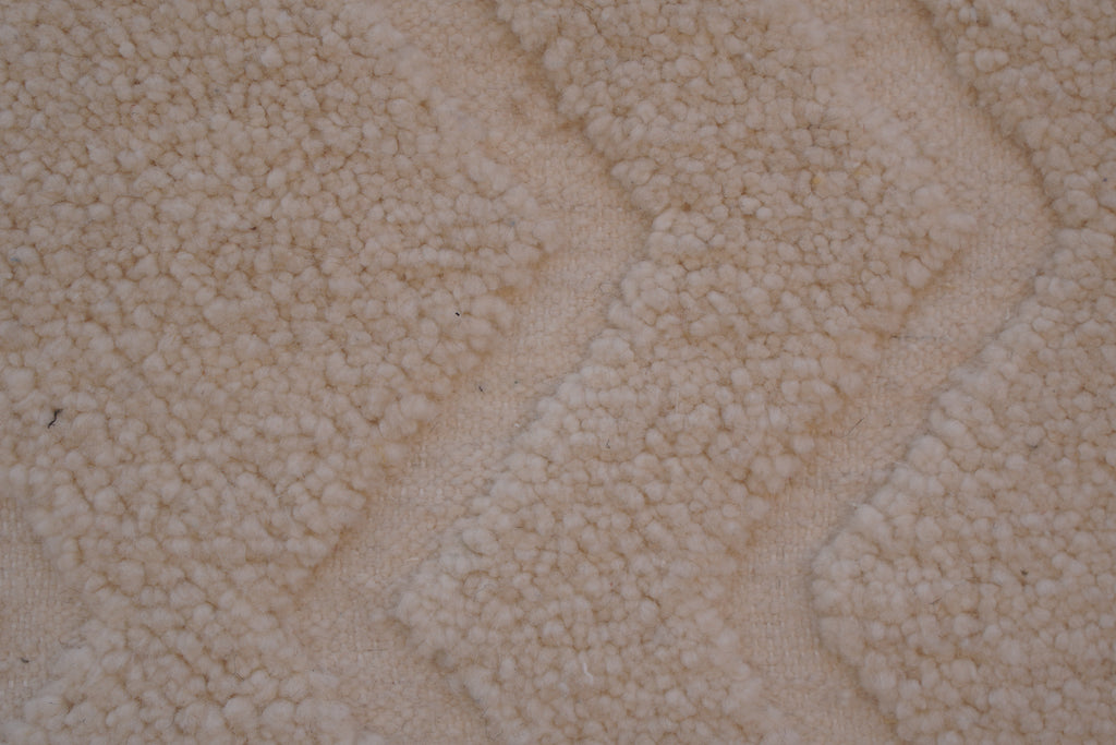BENI OURAIN MOROCCAN RUG - MINIMAL DIAMOND BEIGE WOOL RUG