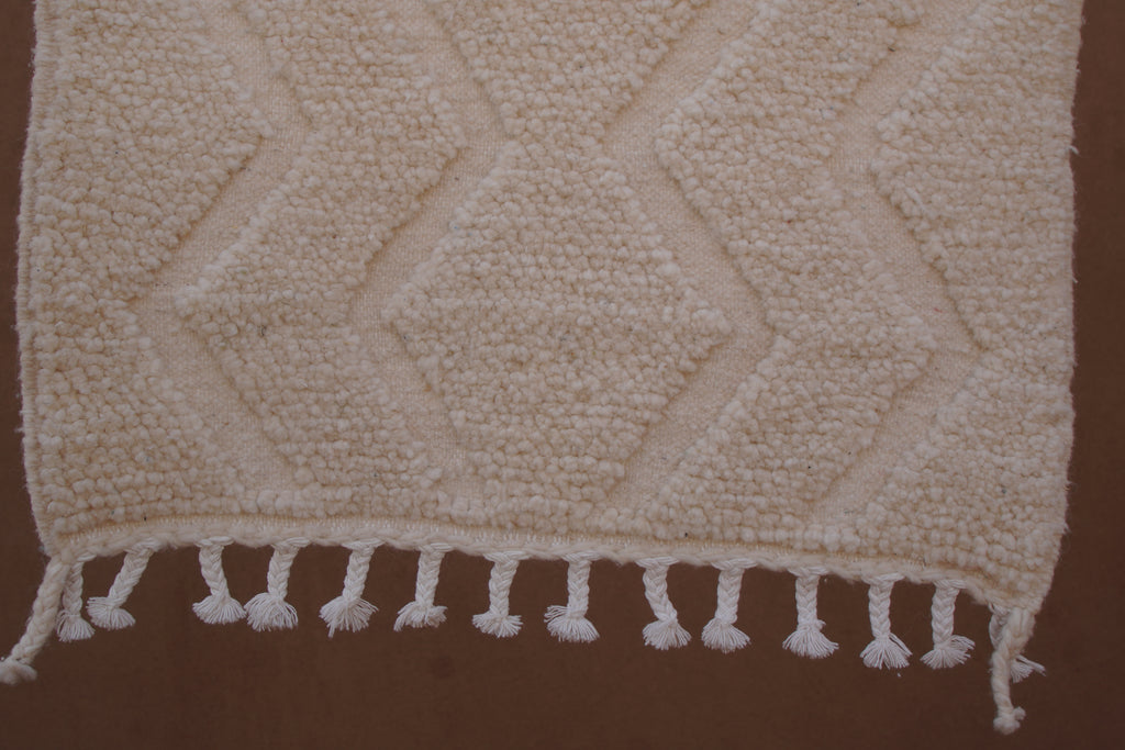 BENI OURAIN MOROCCAN RUG - MINIMAL DIAMOND BEIGE WOOL RUG