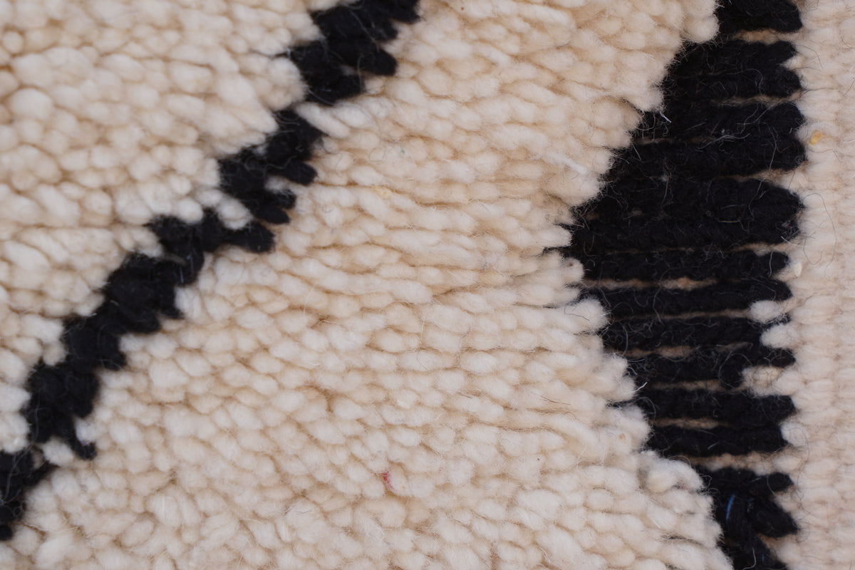 MINIINIMALIST BENI OURAIN MOROCCAN RUG- BLACK IVORY WOOL PIECE