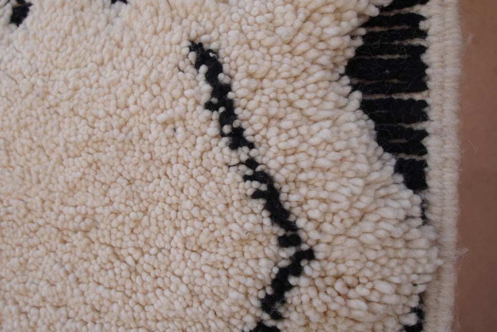MINIINIMALIST BENI OURAIN MOROCCAN RUG- BLACK IVORY WOOL PIECE