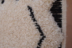 MINIINIMALIST BENI OURAIN MOROCCAN RUG- BLACK IVORY WOOL PIECE