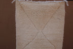 CARVED BENI OURAIN MOROCCAN RUG- HANDWOVEN IVOORY BERBER WOOL RUG