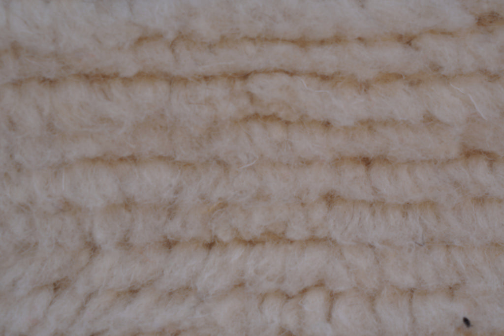BENI OURAIN RUG - HANDWOVEN MOROCCAN WOOL BERBER CARPET