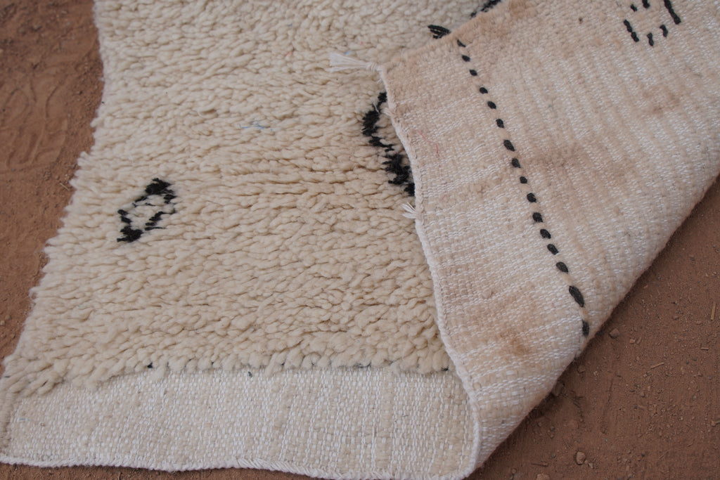 BENI OURAIN RUNNER RUG- HANDWOVEN MOROCCAN WOOL BERBER CARPET
