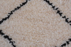 GEOEOMETRIC BENI OURAIN RUG - HANDWOVEN BERBER WOOL CARPET